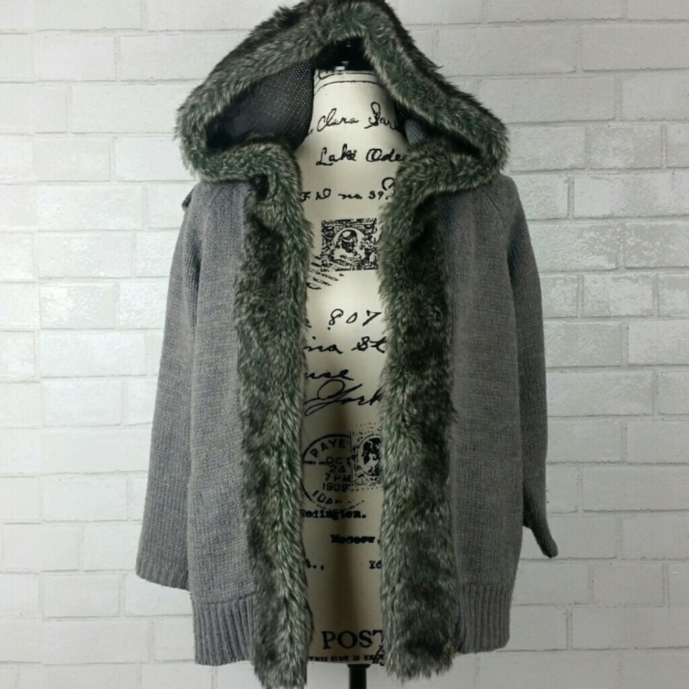Zara gray cardigan sweater